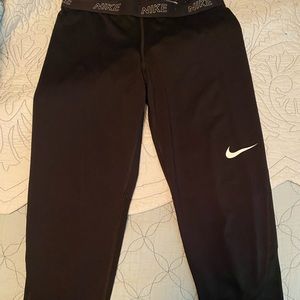 Nike Capri Workout Leggings